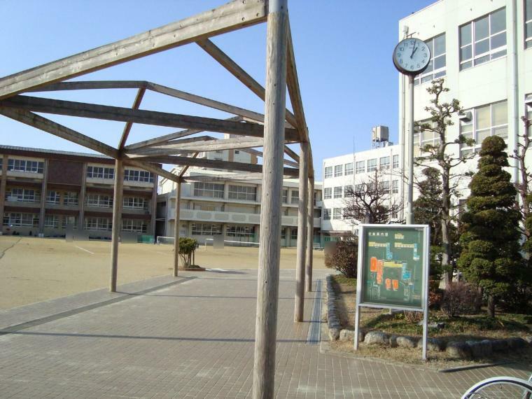 中学校 名古屋市立山田東中学校