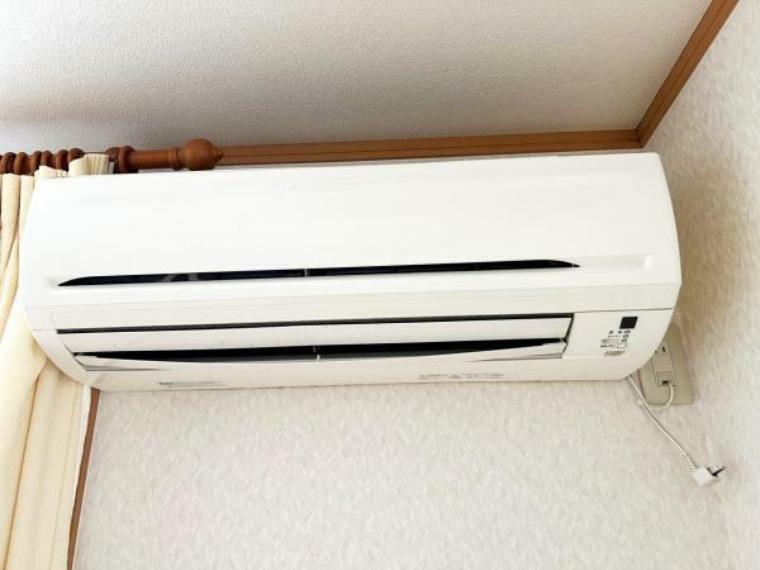 冷暖房・空調設備 当物件のエアコンです。