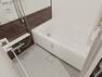 浴室 保温性に優れ、日々のメンテナンスにも定評のある跨ぎの浅い低床型ユニットバス。