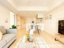 モデルルームとして公開中！家具のレイアウトがし易い12.5帖LDK！南東向きで明るい室内！