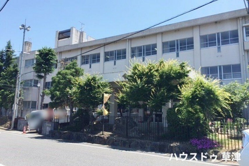 小学校 金勝小学校