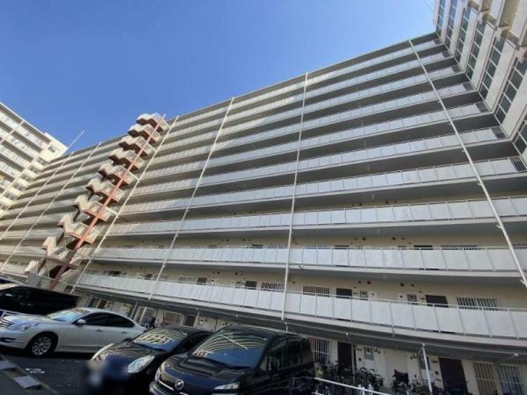 外観・現況 京阪本線「関目」駅徒歩8分に立地のマンションです。