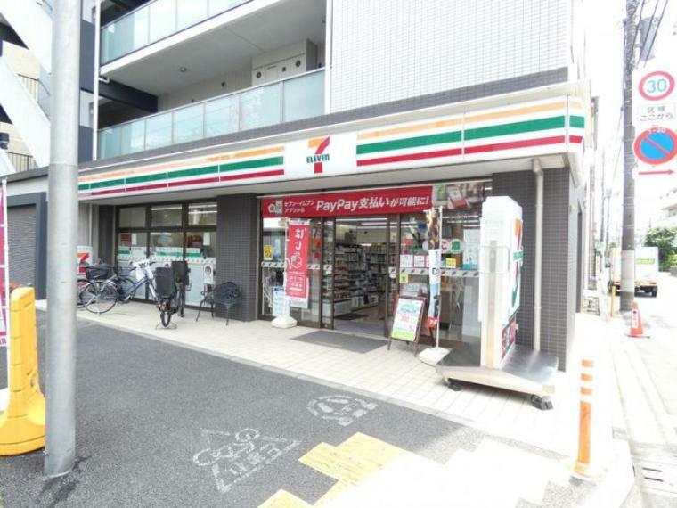 コンビニ セブンイレブン練馬中村北千川通り店 徒歩3分。