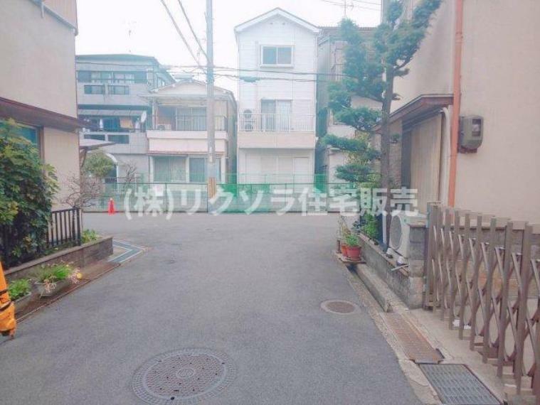 現況写真 前面道路を含む現地写真 ■物件内覧・資金計画相談・住宅ローン相談、リフォーム相談、お問合せ受付中■ ※当日・翌日のご内覧、ご相談はお電話でのお問合せがスムーズです！