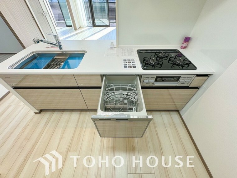 発電・温水設備 食洗機は家事の時間を短くできることがメリット。ビルトインタイプはキッチンをすっきりとみせてくれます。