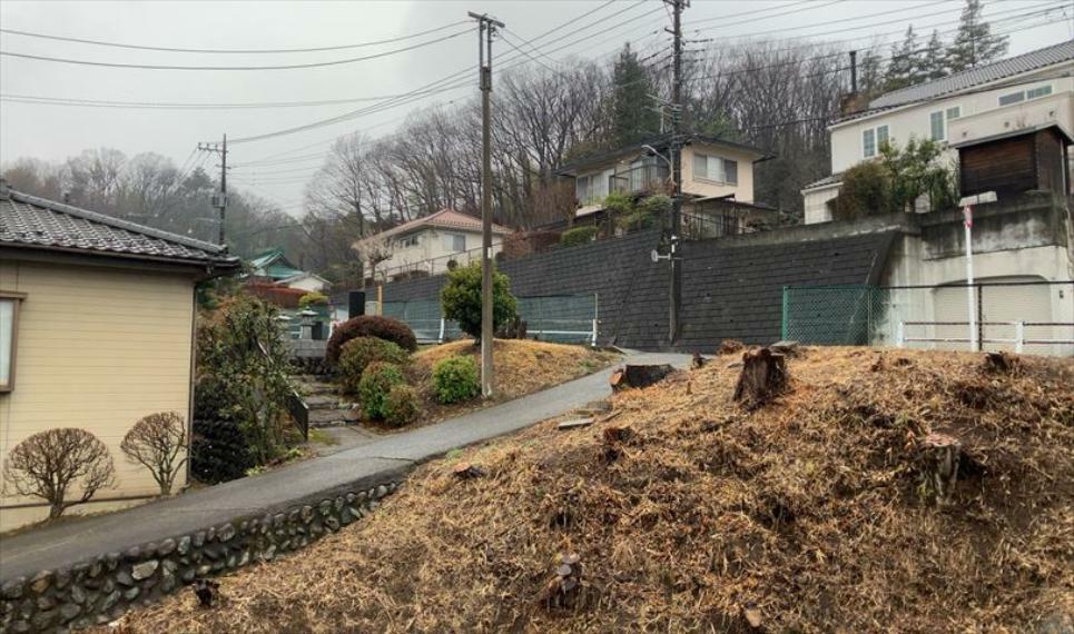 眺望 眺望を気にして物件を探す場合、前面に建物が建っていないか現地で確認しましょう！前面に建物があると景色はもちろん、日当たりや風通しにも影響が出てきます。住んだ時のことを想像しながら現地見学をしましょう。