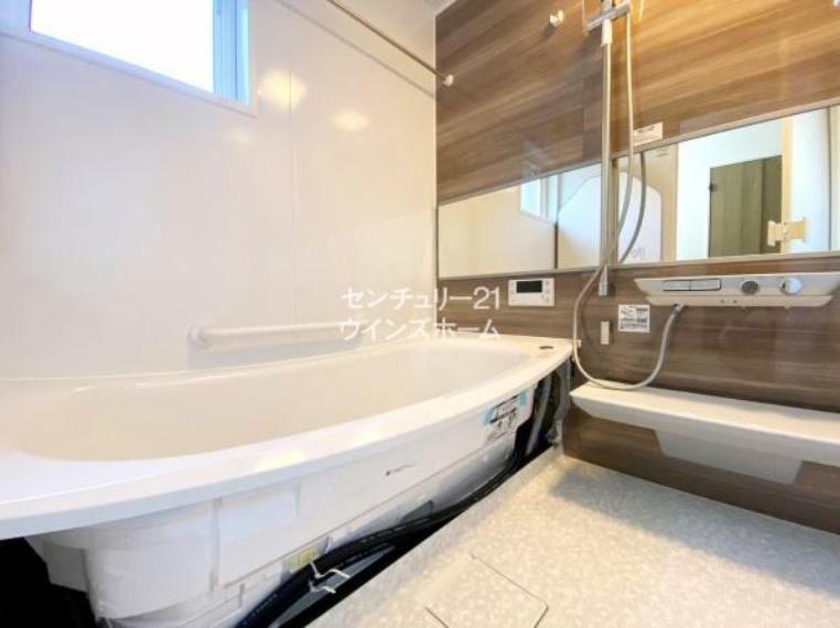 浴室 心と身体をリフレッシュさせる癒しの空間でもあるバスルームには、オートバスを搭載！