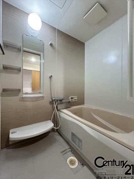 浴室 ■現地撮影写真■ゆったりサイズの浴室で1日の疲れをリセット！