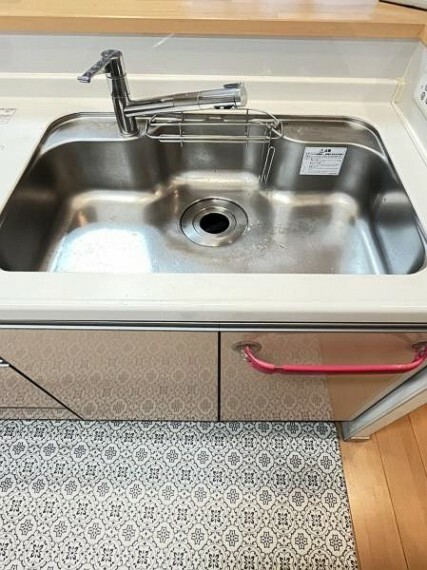 キッチン 【キッチン】清潔感のあるシンクです。綺麗なシンクで洗い物等をすることができます。