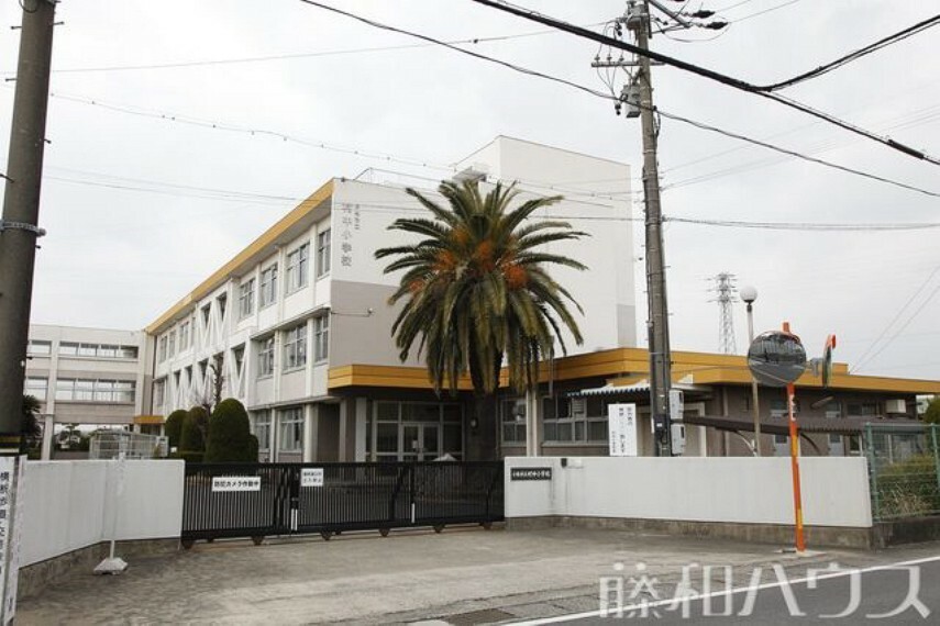 小学校 小牧市立村中小学校 徒歩18分