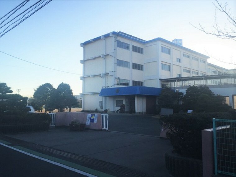 小学校 浜松市立芳川北小学校