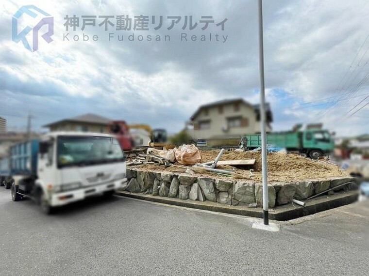 現況写真 前面道路6m以上 並列駐車2台駐車可能です