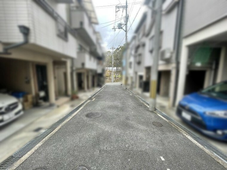 現況写真 前面道路含む現地写真です