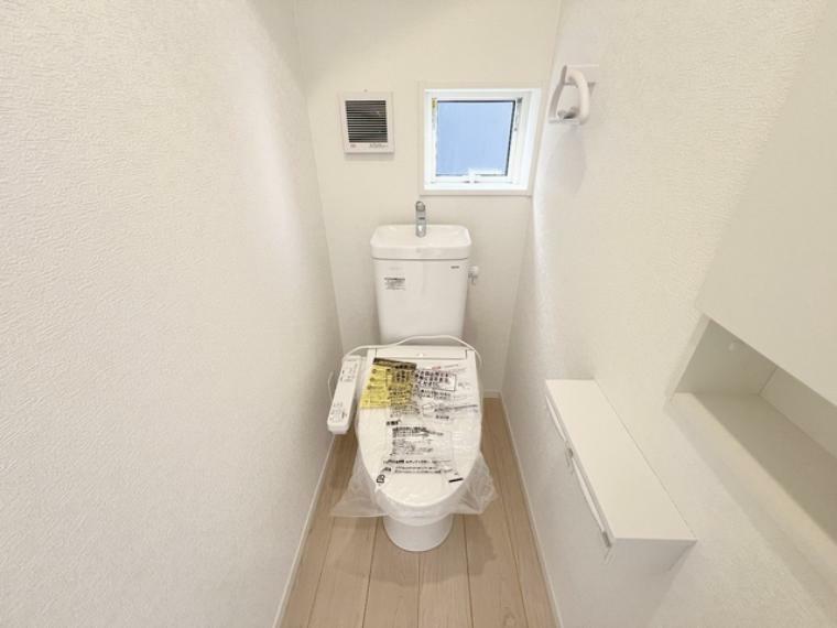 トイレ トイレにはウォシュレット機能を標準装備。