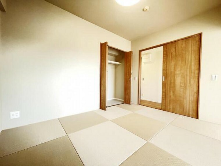 和室 収納力も兼ね備えたお部屋は、ゆったりとしたくつろぎ空間です。