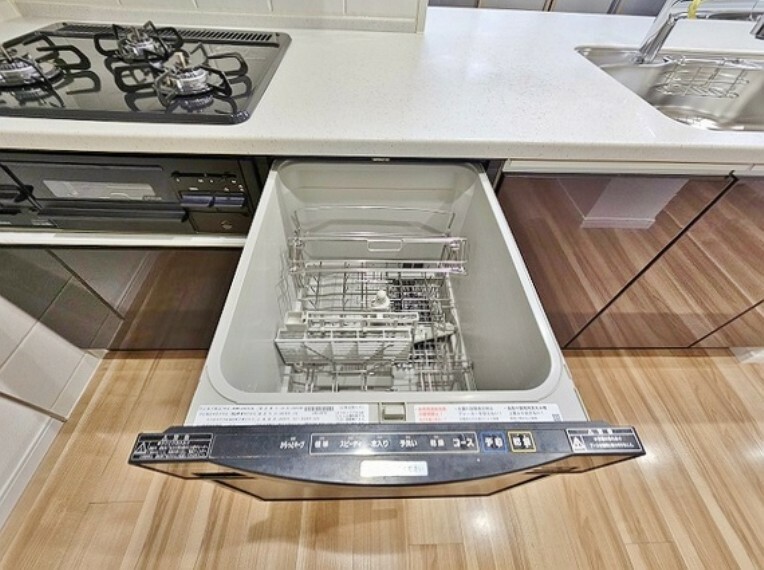 キッチン 家事の時短に役立つ食洗機。省スペースのビルトインタイプ