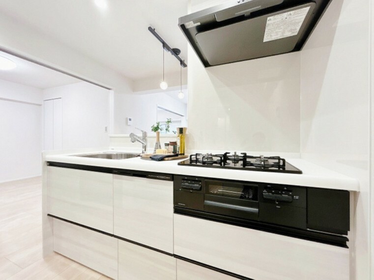 キッチン 洗練されたスタイリッシュなデザイン性と使いやすさを備えた仕様。