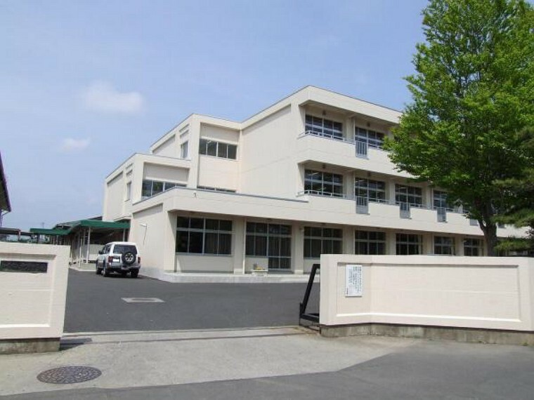 中学校 仙台市立中野中学校　557m（徒歩8分）