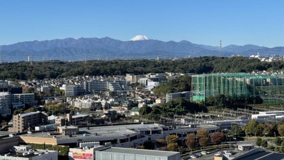 眺望 気象条件が合えば富士山を望むことが出来ます。