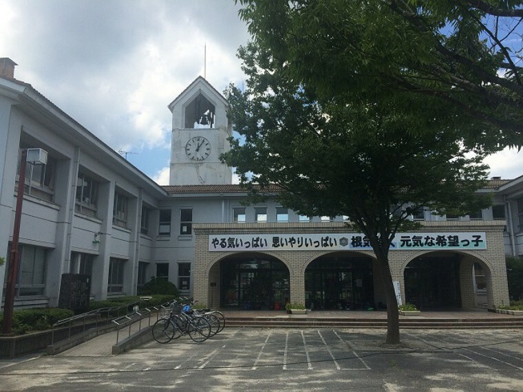 小学校 【小学校】甲賀市立希望ヶ丘小学校まで626m