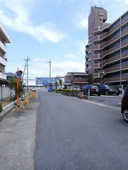 現況写真 前面道路含む現地写真