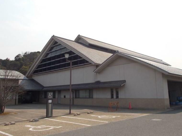 図書館 桜井市立図書館