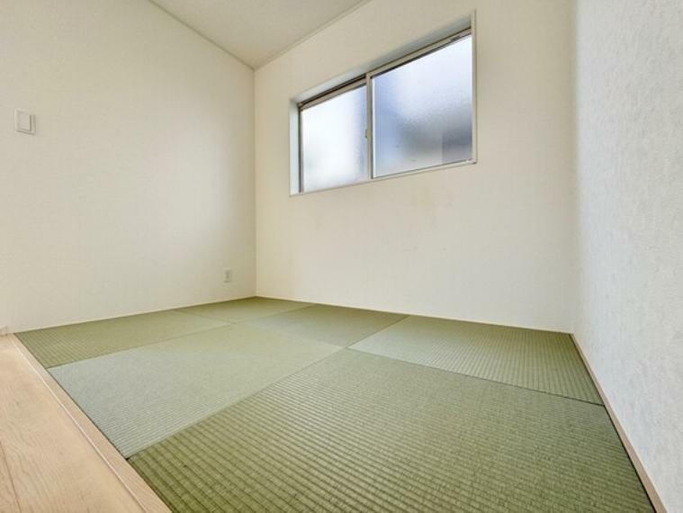 和室 3帖の畳スペースお子様の遊び場として利用して頂くのも可能です。