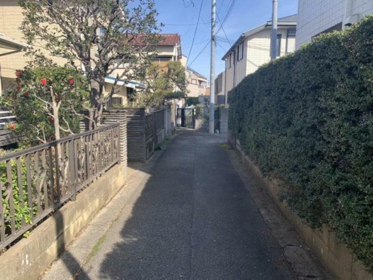 前面道路の写真です。 お気軽にお問い合わせ下さい。センチュリー21ゲットハウス 〇　〇　〇　〇　〇　〇　〇　〇　〇　〇　〇　〇　〇　〇 〇　〇　〇　〇　〇　〇　〇　〇　〇　〇　〇　〇　〇　〇