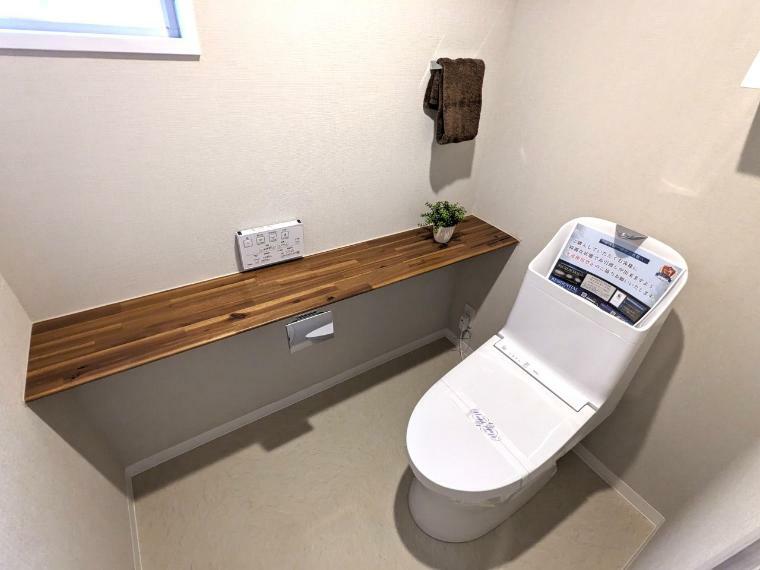 トイレ 快適な温水洗浄便座！