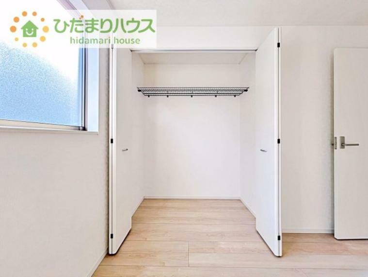 収納 全室にクローゼットが付いていて、お部屋の住空間もスッキリ広々つかえそうです（^^）/