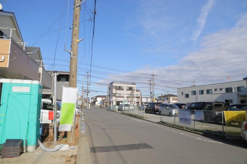 眺望 土地の地勢が高台の場合、景色を綺麗にみることができ、景色にこだわってお家探ししている方におすすめです！また平坦地よりも風通しがいいというメリットがあります。デメリットもあるので是非現地でご確認下さい。