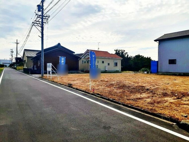 撮影　2023年　10月愛知県高浜市を中心に、家や土地を買いたい・売りたいというお客様に「沢山の情報を迅速に提供を致します」お家探しに関することならハウスドゥ高浜中央にぜひお任せ下さい。