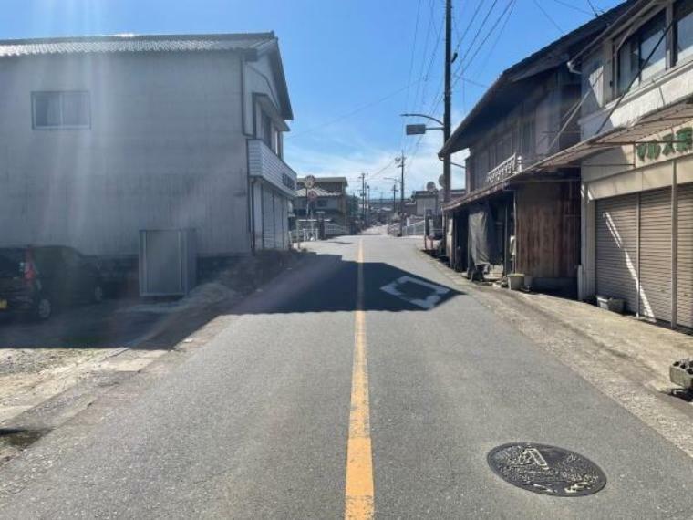 現況写真 前面道路です。