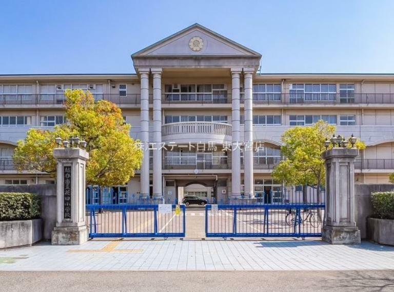 小学校 越谷市立花田小学校