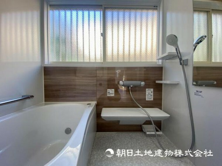 浴室 【浴室】使いやすい最新システムバスにリフォーム済みです。ご入居時から気持ちよくお使いいただけます