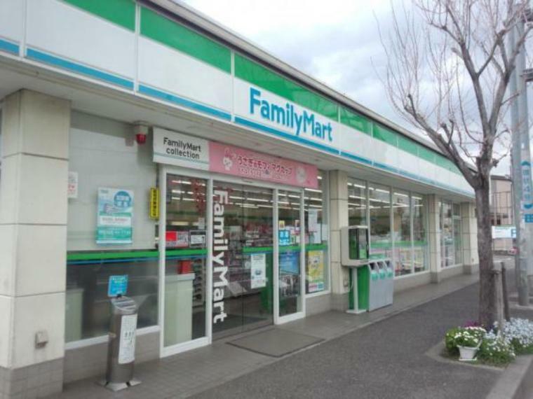 コンビニ ファミリーマート下瀬谷二丁目店316m