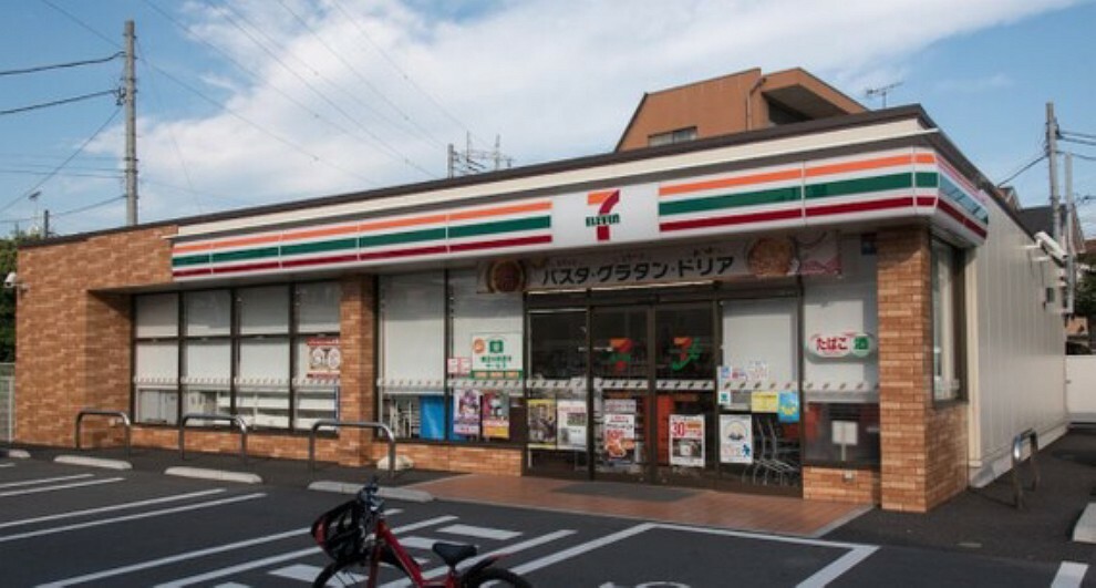 コンビニ セブンイレブン足立青井5丁目店・290m