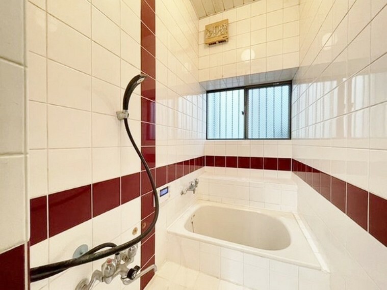 浴室 心と身体と向き合う、セルフケアの基地として。バスタイムをより心地よく有効なひとときにするために。