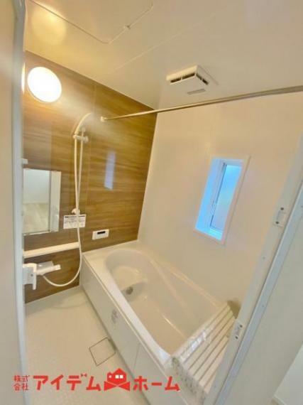 発電・温水設備 オートバス機能でお好みの湯量・温度に調整された浴槽をいつでも使えます！　