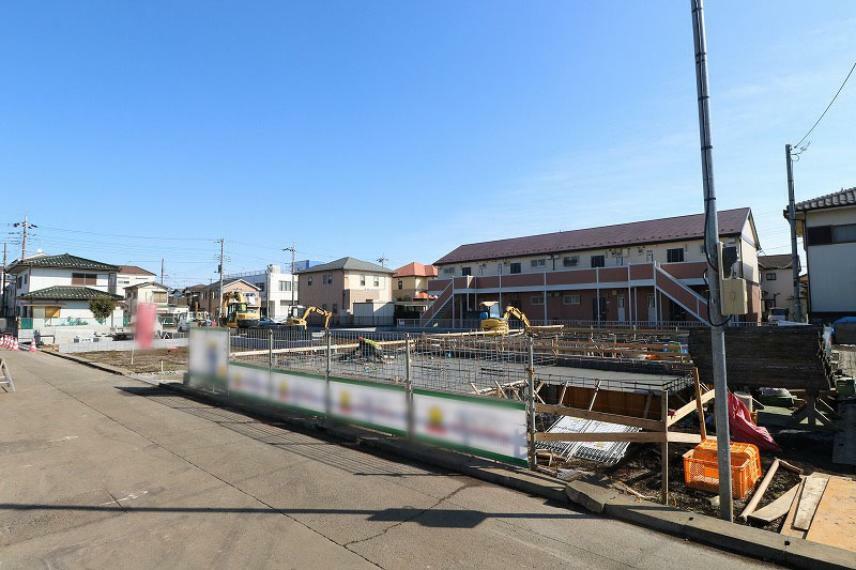 現況外観写真 現地（2024年2月）撮影 上福岡駅徒歩17分の立地で小学校至近