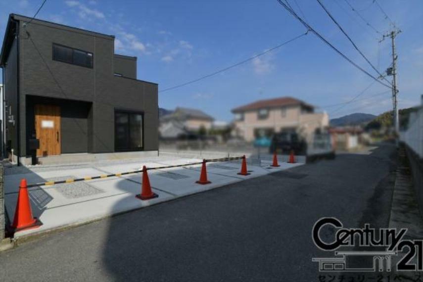 現況写真 ■現地撮影写真■前面道路4mとゆったり安心の広さです！