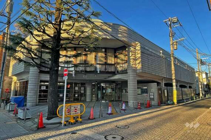 図書館 尾山台図書館の外観