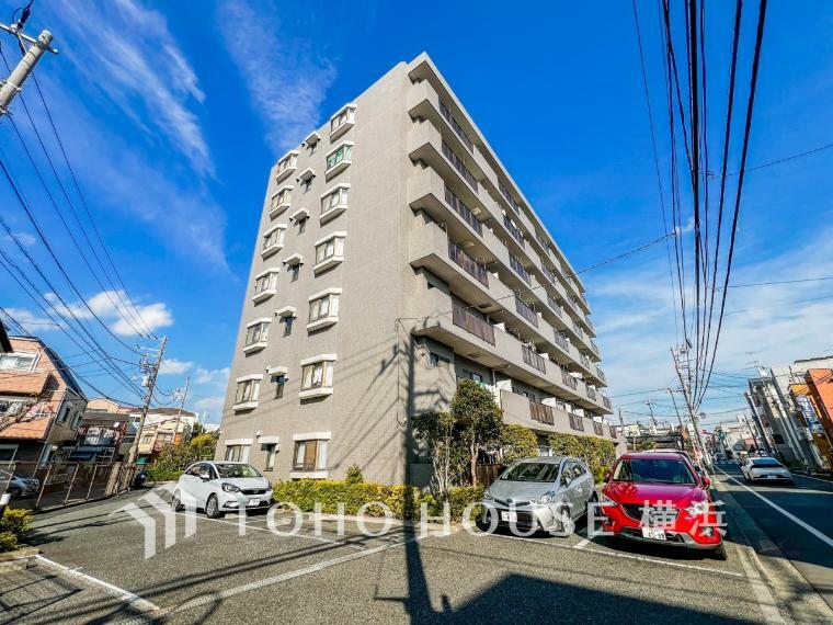 現況写真 都市機能の利便性と豊かな緑に恵まれた住環境。緑豊かな閑静な住宅地は子育て家族にぴったり。