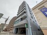 外観写真 地上9階建てマンションの3階部分です！