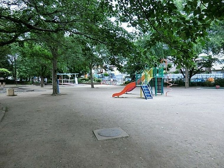 公園 和泉二丁目公園 徒歩10分。