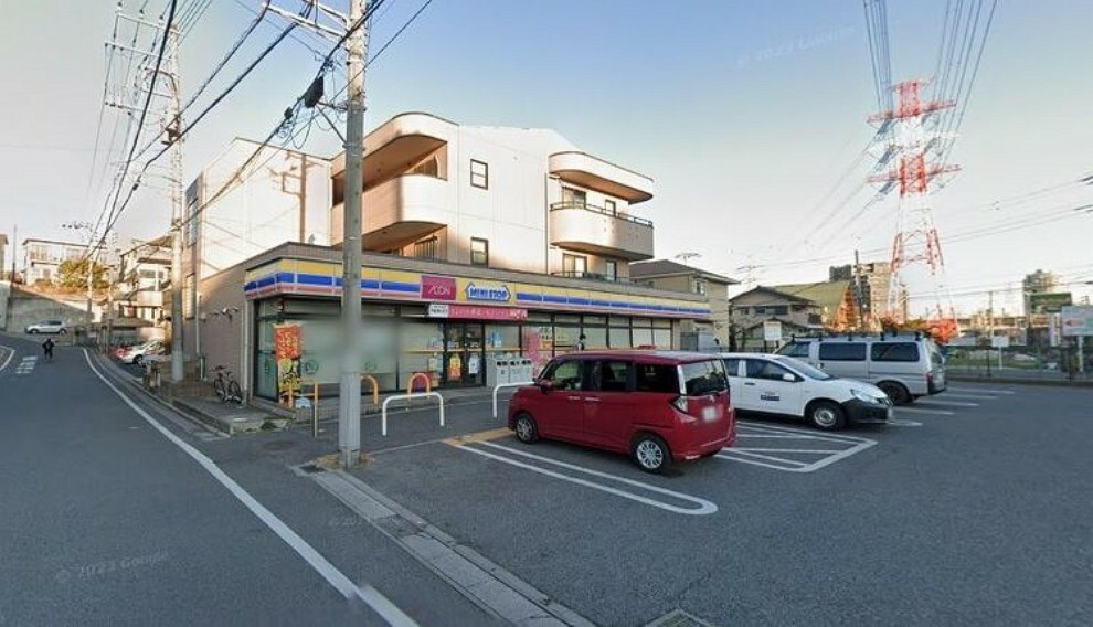 コンビニ ミニストップ海神3丁目店 徒歩6分。