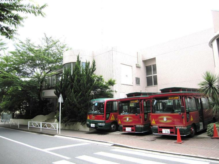 幼稚園・保育園 金の星幼稚園（●「各々の分野で日本の未来を担い 世界の人々の心を温かくつないでくれる人材の育成」を目指す金の星幼稚園。英語をはじめとする課外教室も盛んです●）