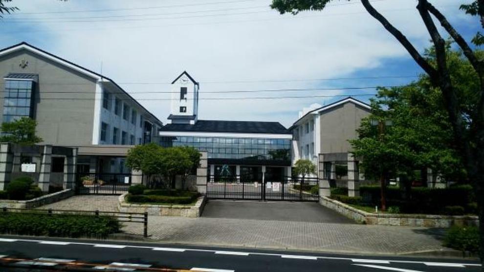 小学校 豊田市立童子山小学校