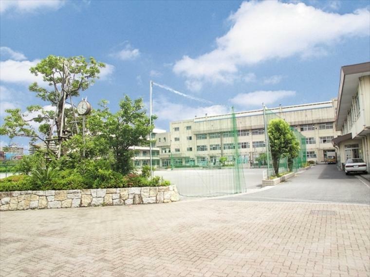 中学校 市川第六中学校