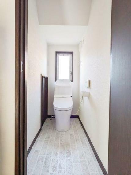 1階トイレ新設 彡壁収納あり